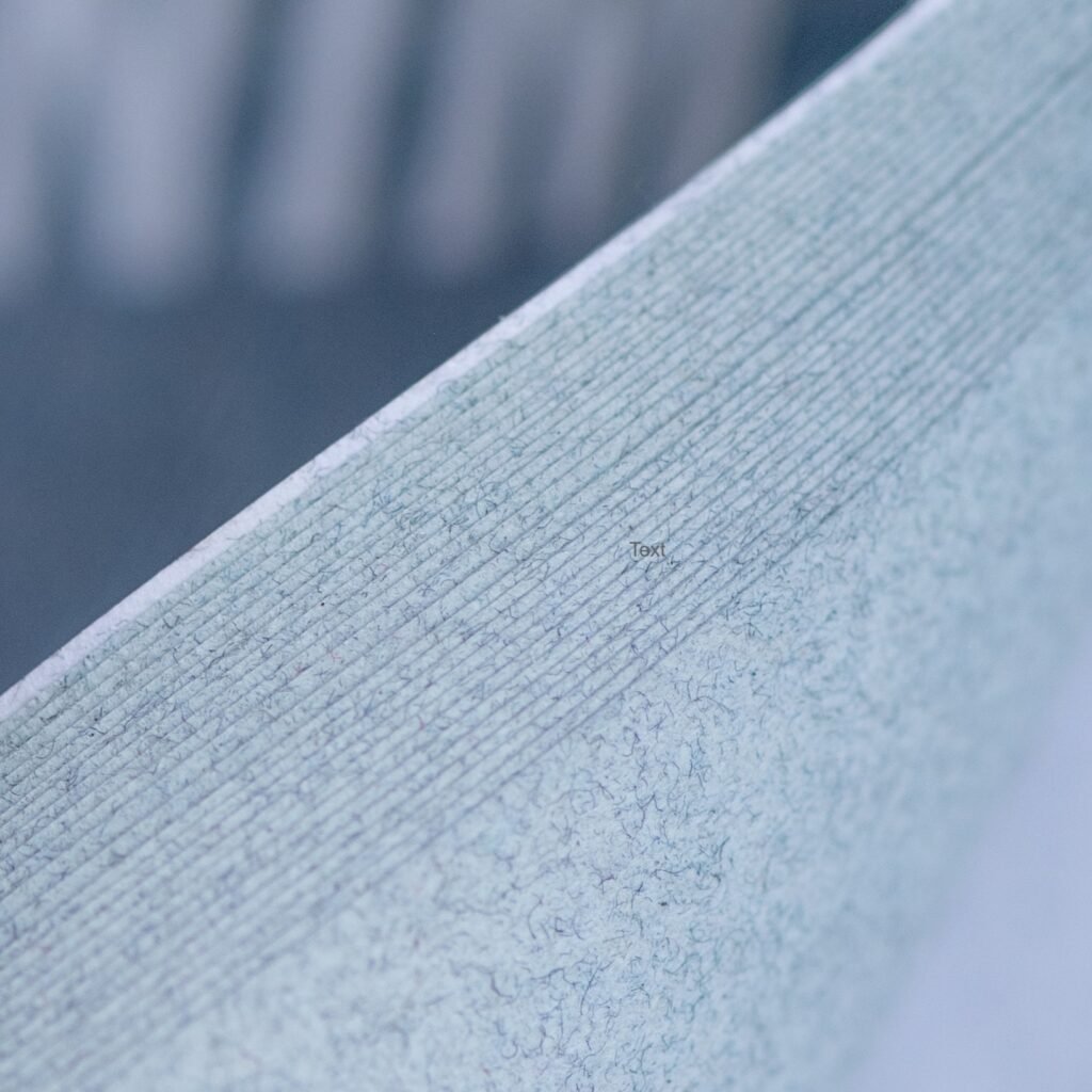 Zoom in of Renew cotton cardboard